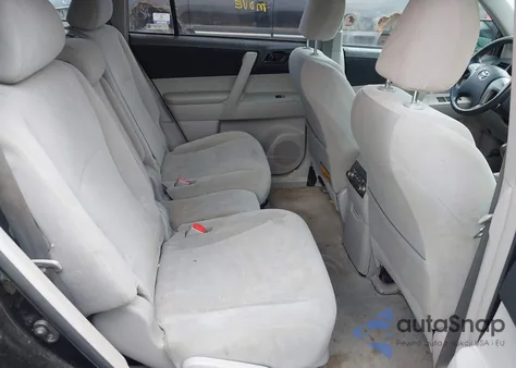 2010 Toyota Highlander Base V6 из США, поврежденный, VIN 5TDBK3EH4AS037988